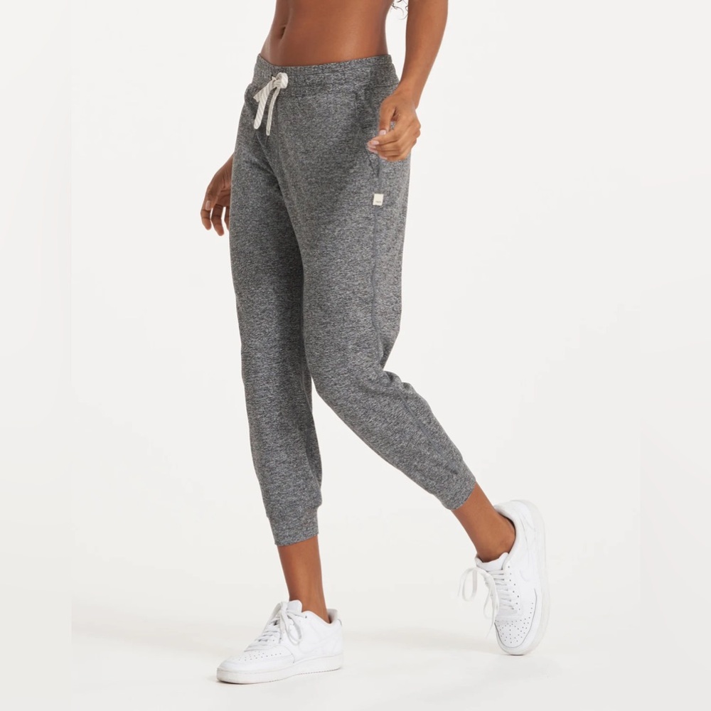Vuori Women's Performance Jogger size S